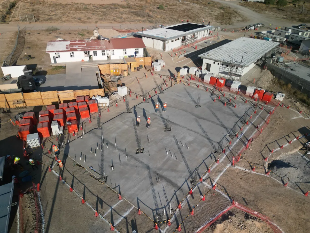 Vista aérea de la construcción del Albergue Comunitario