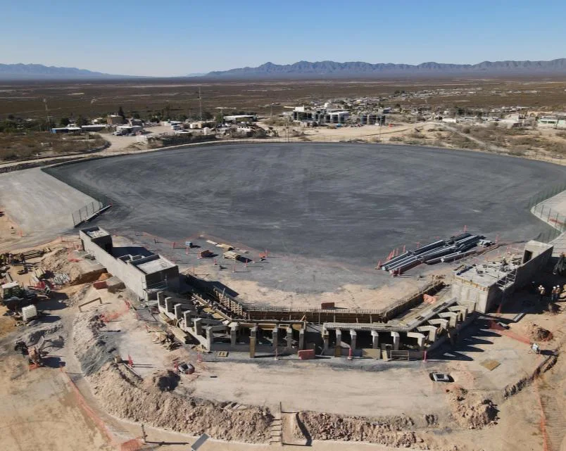 Vista aérea del Campo de béisbol Cedros en construcción